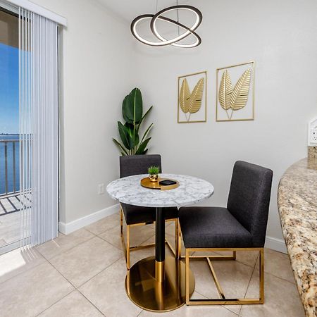 Elegant Waterfront Place For Two/Boca Ciega Resort 圣彼得堡 外观 照片