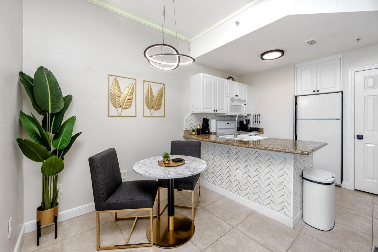 Elegant Waterfront Place For Two/Boca Ciega Resort 圣彼得堡 外观 照片